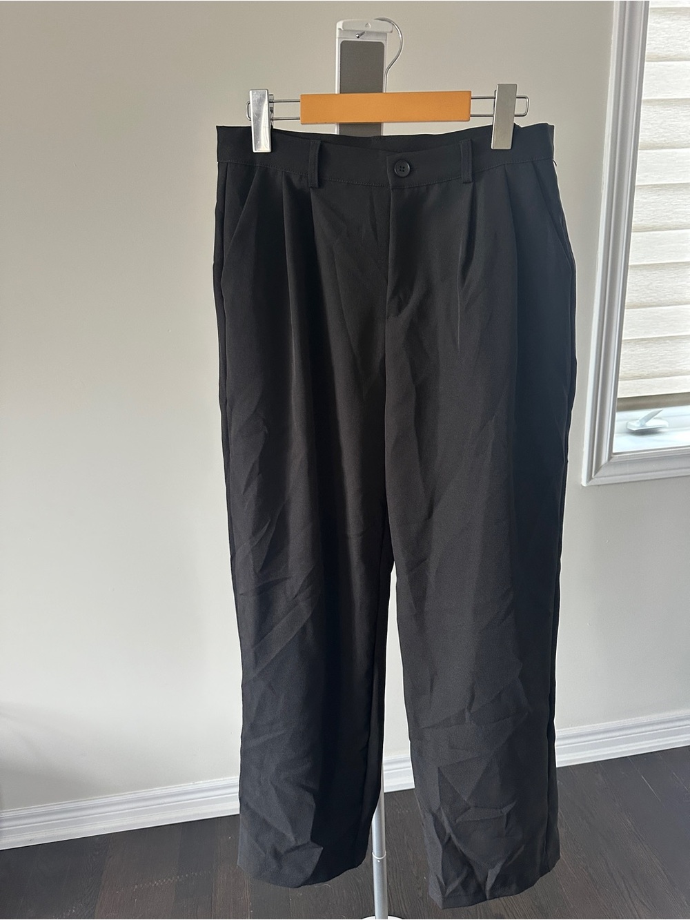 Women's Dazy Black Pleated Trouser